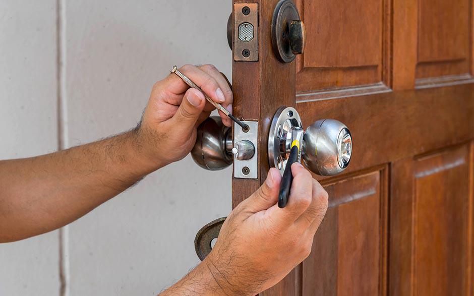 changer serrure porte d'entrée 3 points Nangis